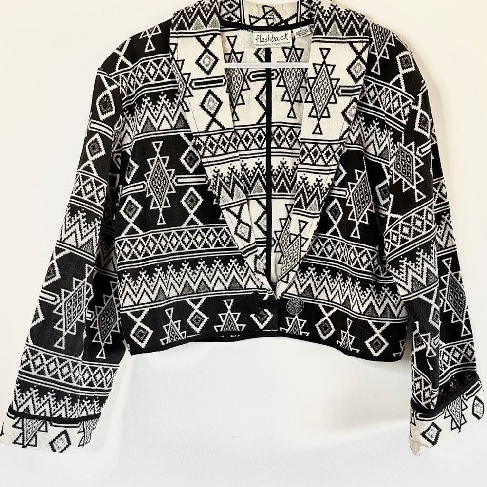 Vintage 90s Flashback Aztec Cropped Jacket M cream black Country Western
